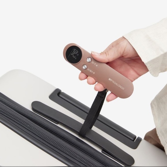 Mytagalongs Other - MYTAGALONGS Luggage Scale